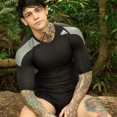 yeferson cossio onlyfans|Jefferson Cossio influencer modelo colombiano